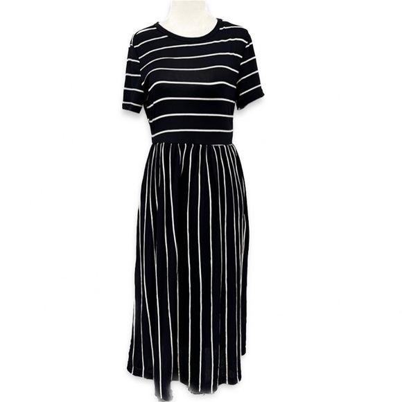 SHEIN Dresses & Skirts - Shein Maxi Dress